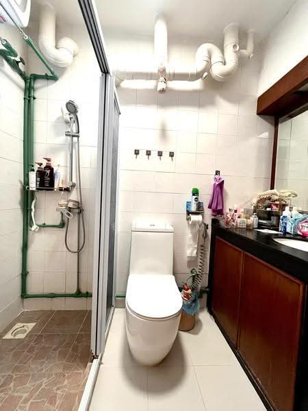 145 Rivervale Drive, 145 Rivervale Drive, Hougang / Punggol / Sengkang, 3 Bedrooms, 1,248 sqft, HDB Flat For Sale, by Zen Lim, 500276532 - Bathroom - PropertyGuru.com.sg