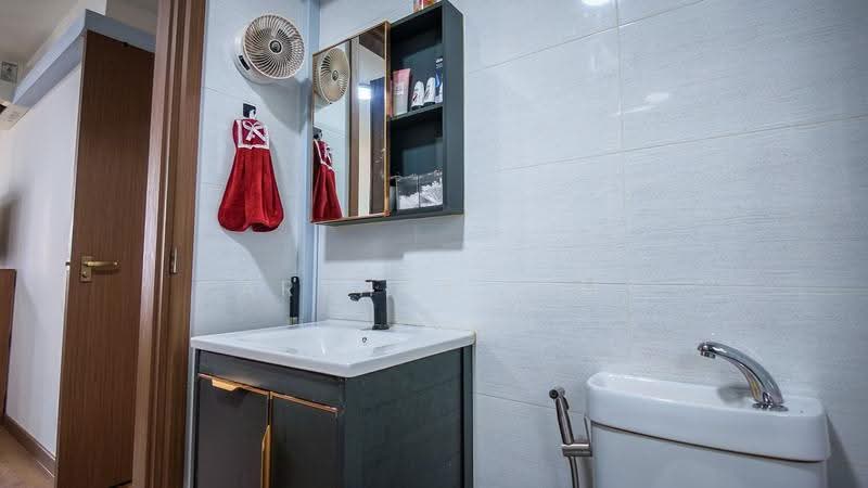 801A West Coast Crescent, 801A West Coast Crescent, Buona Vista / West Coast / Clementi New Town, 3 Bedrooms, 1,022 sqft, HDB Flat For Sale, by Arthur Lim, 500276533 - Common Bathroom - PropertyGuru.com.sg