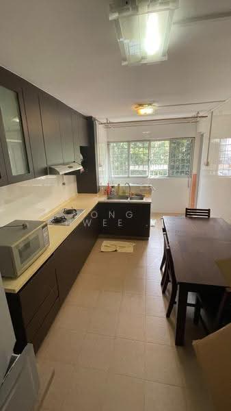 180 Ang Mo Kio Avenue 5, 180 Ang Mo Kio Avenue 5, Ang Mo Kio / Bishan / Thomson, 2 Bedrooms, 732 sqft, HDB Flat For Sale, by Ong Chwee Puan, 500276537 - Kitchen - PropertyGuru.com.sg
