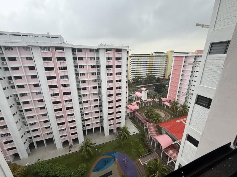 638 Ang Mo Kio Avenue 6, 638 Ang Mo Kio Avenue 6, Ang Mo Kio / Bishan / Thomson, 3 Bedrooms, 980 sqft, HDB Flat For Sale, by Irene Tan, 500276546 - PropertyGuru.com.sg