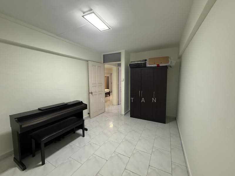 638 Ang Mo Kio Avenue 6, 638 Ang Mo Kio Avenue 6, Ang Mo Kio / Bishan / Thomson, 3 Bedrooms, 980 sqft, HDB Flat For Sale, by Irene Tan, 500276546 - Bedroom 2 - PropertyGuru.com.sg