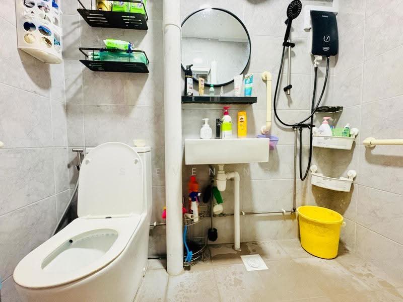 103 Teck Whye Lane, 103 Teck Whye Lane, Dairy Farm / Bukit Panjang / Choa Chu Kang, 3 Bedrooms, 1,302 sqft, HDB Flat For Sale, by Steven NG, 500276559 - Bathroom - PropertyGuru.com.sg