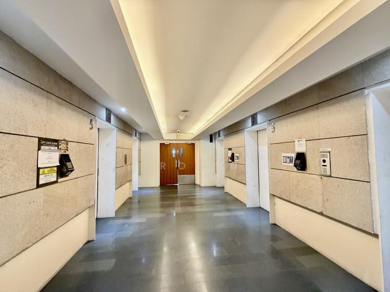 High Street Centre, 1 North Bridge Road, City Hall / Clarke Quay, 248 sqft, Mall Shop For Sale, by Sharon Nio, 500276561 - CommercialGuru.com.sg