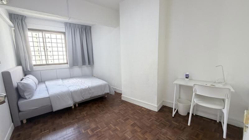 Pine Grove, 1N Pine Grove, Clementi Park / Upper Bukit Timah, Room Rental, 300 sqft, Condominium For Rent, by Leen Yap, 500276563 - Bedroom - PropertyGuru.com.sg