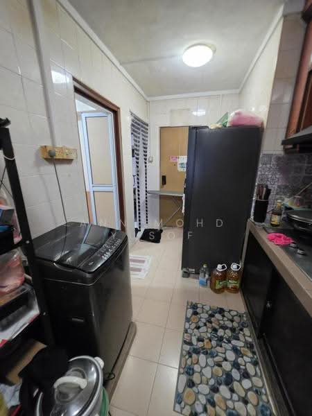 115B Yishun Ring Road, 115B Yishun Ring Road, Sembawang / Yishun, 3 Bedrooms, 990 sqft, HDB Flat For Sale, by Ann Mohd Yusof, 500276566 - Kitchen - PropertyGuru.com.sg