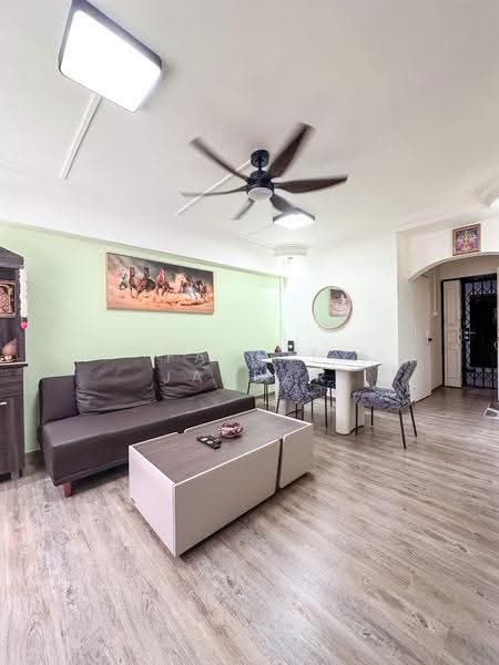 575 Woodlands Glen, 575 Woodlands Drive 16, Admiralty / Woodlands, Room Rental, 120 sqft, HDB Flat For Rent, by Fadhil Jabbar, 500276583 - Living Room - PropertyGuru.com.sg