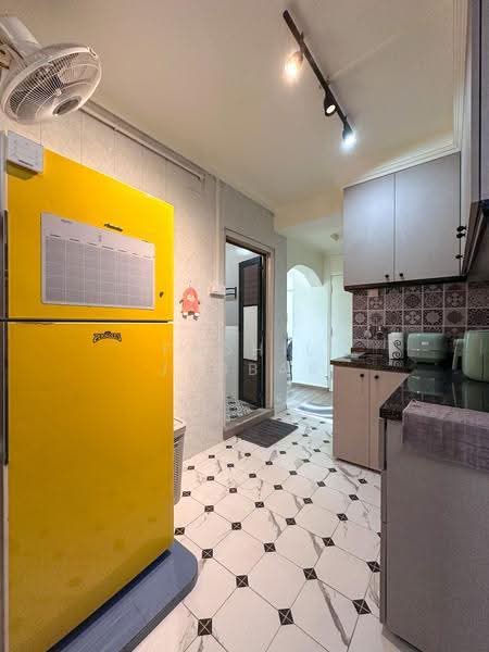 575 Woodlands Glen, 575 Woodlands Drive 16, Admiralty / Woodlands, Room Rental, 120 sqft, HDB Flat For Rent, by Fadhil Jabbar, 500276583 - Kitchen - PropertyGuru.com.sg