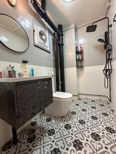 575 Woodlands Glen, 575 Woodlands Drive 16, Admiralty / Woodlands, Room Rental, 120 sqft, HDB Flat For Rent, by Fadhil Jabbar, 500276583 - Bathroom - PropertyGuru.com.sg