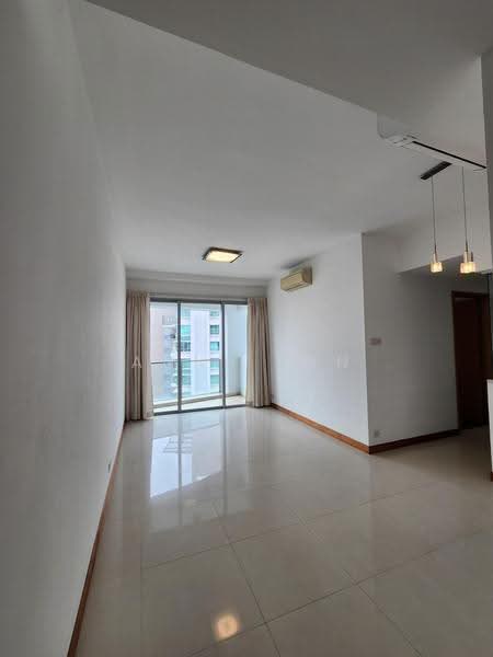 Twin Regency, 26 Kim Tian Road, Alexandra / Commonwealth, 2 Bedrooms, 979 sqft, Condominium For Rent, by Anne Tan, 500276592 - Living Room - PropertyGuru.com.sg