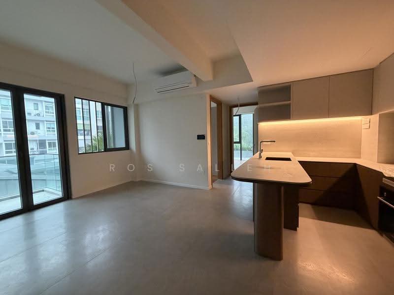 The Shorefront, 165A Jln. Loyang Besar, Changi Airport / Changi Village, 2 Bedrooms, 818 sqft, Apartment For Sale, by Ros Salleh, 500276594 - PropertyGuru.com.sg