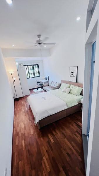 458026, Eunos / Geylang / Paya Lebar, Room Rental, 100 sqft, Walk-up Apartment For Rent, by ling, 500276604 - Bedroom - PropertyGuru.com.sg