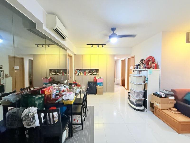 Wandervale, 355 Choa Chu Kang Avenue 3, Dairy Farm / Bukit Panjang / Choa Chu Kang, 4 Bedrooms, 1,249 sqft, Condominium For Sale, by Jose Loh Zhenhao, 500276613 - Living Room - PropertyGuru.com.sg