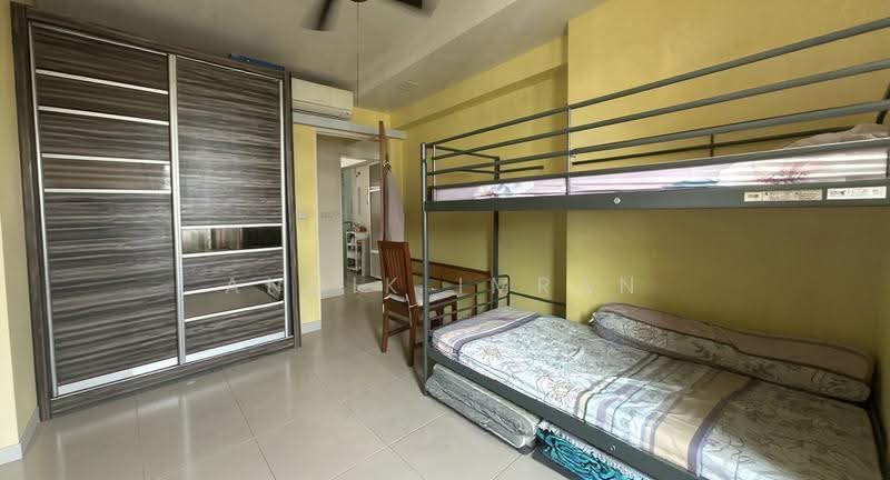 21 Teban Gardens Road, 21 Teban Gardens Road, Boon Lay / Jurong / Tuas, 3 Bedrooms, 1,270 sqft, HDB Flat For Sale, by Andik Imran, 500276615 - Bedroom - PropertyGuru.com.sg