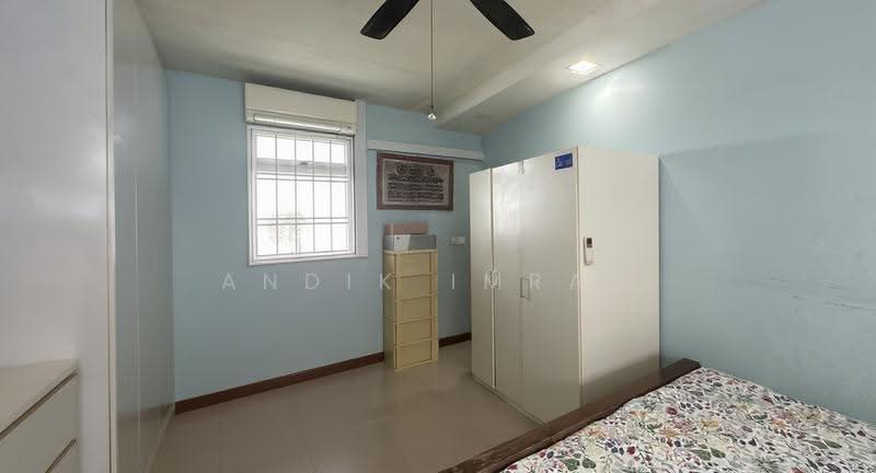 21 Teban Gardens Road, 21 Teban Gardens Road, Boon Lay / Jurong / Tuas, 3 Bedrooms, 1,270 sqft, HDB Flat For Sale, by Andik Imran, 500276615 - Bedroom - PropertyGuru.com.sg