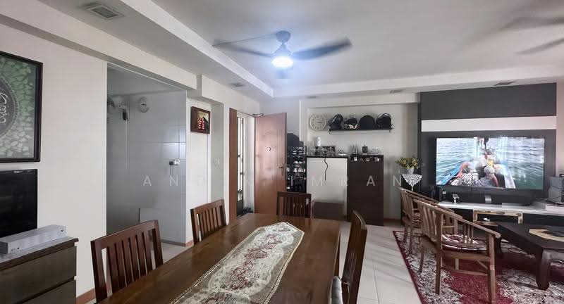 21 Teban Gardens Road, 21 Teban Gardens Road, Boon Lay / Jurong / Tuas, 3 Bedrooms, 1,270 sqft, HDB Flat For Sale, by Andik Imran, 500276615 - Living Room - PropertyGuru.com.sg