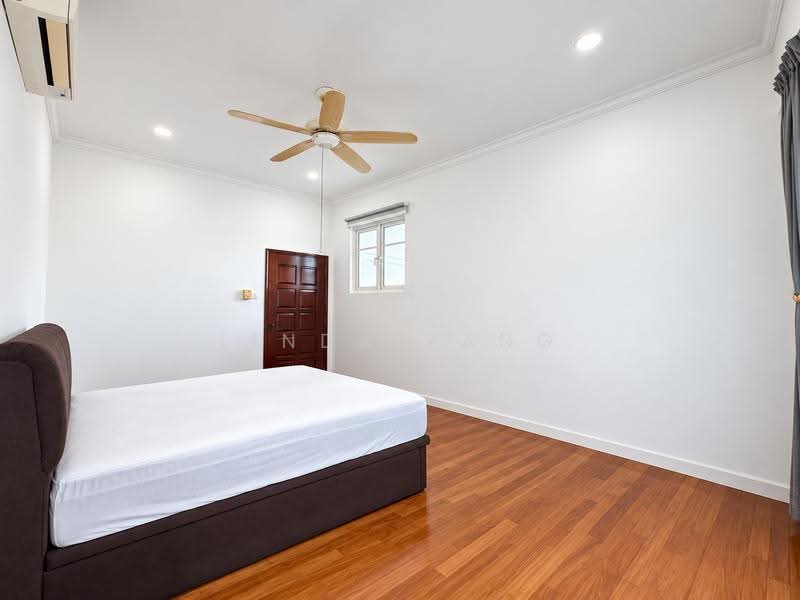 Almond Avenue, Almond Avenue, Dairy Farm / Bukit Panjang / Choa Chu Kang, 5 Bedrooms, 5,933 sqft, Semi-Detached House For Sale, by Linda Yang, 500276642 - Bedroom - PropertyGuru.com.sg