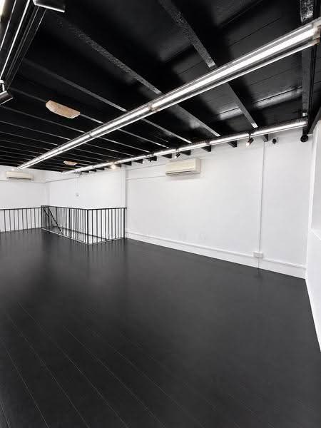 North Bridge Road Shop/ Office Space, Beach Road / Bugis / Rochor, 950 sqft, Shop / Shophouse For Rent, by Win Ng, 500276643 - Interior - CommercialGuru.com.sg