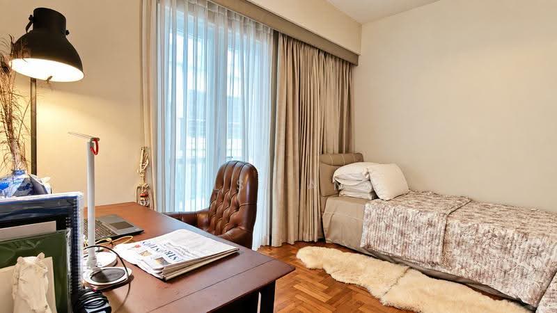 Cashew Crescent, Cashew Crescent, Dairy Farm / Bukit Panjang / Choa Chu Kang, 5 Bedrooms, 3,800 sqft, Terraced House For Sale, by Ailsa Ang, 500276644 - Ensuite Bedroom 2 - PropertyGuru.com.sg