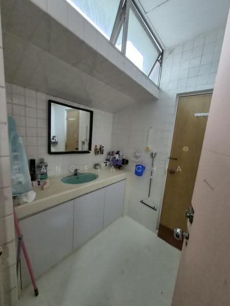 Minbu Villa, 56 Minbu Road, Newton / Novena, Room Rental, 200 sqft, Apartment For Rent, by Angela Chia, 500276651 - Bathroom - PropertyGuru.com.sg