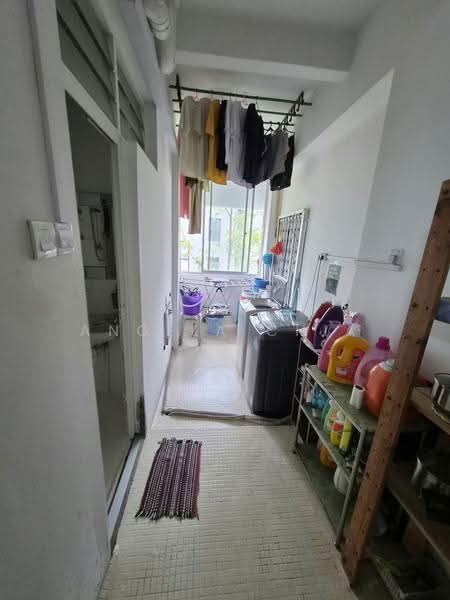 Minbu Villa, 56 Minbu Road, Newton / Novena, Room Rental, 200 sqft, Apartment For Rent, by Angela Chia, 500276651 - Balcony - PropertyGuru.com.sg