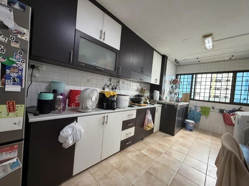 261 Jurong East Street 24, 261 Jurong East Street 24, Boon Lay / Jurong / Tuas, 2 Bedrooms, 732 sqft, HDB Flat For Sale, by Pristine Lim, 500276662 - Kitchen - PropertyGuru.com.sg