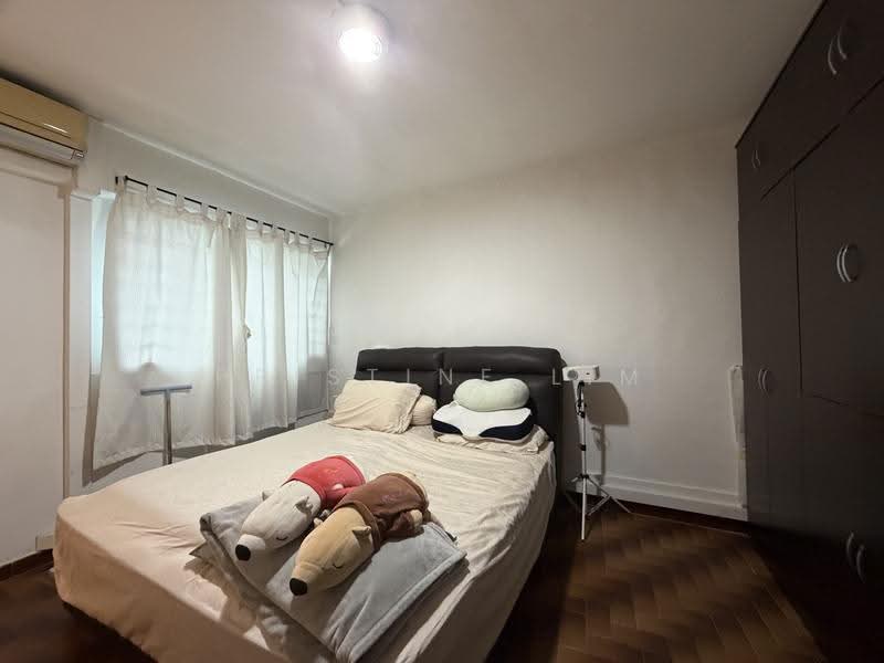 261 Jurong East Street 24, 261 Jurong East Street 24, Boon Lay / Jurong / Tuas, 2 Bedrooms, 732 sqft, HDB Flat For Sale, by Pristine Lim, 500276662 - Bedroom - PropertyGuru.com.sg