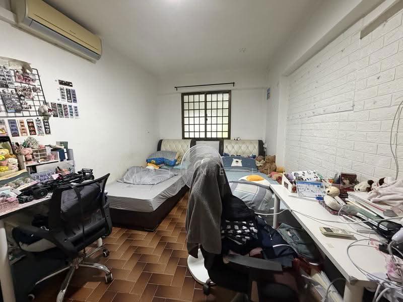 261 Jurong East Street 24, 261 Jurong East Street 24, Boon Lay / Jurong / Tuas, 2 Bedrooms, 732 sqft, HDB Flat For Sale, by Pristine Lim, 500276662 - Bedroom - PropertyGuru.com.sg