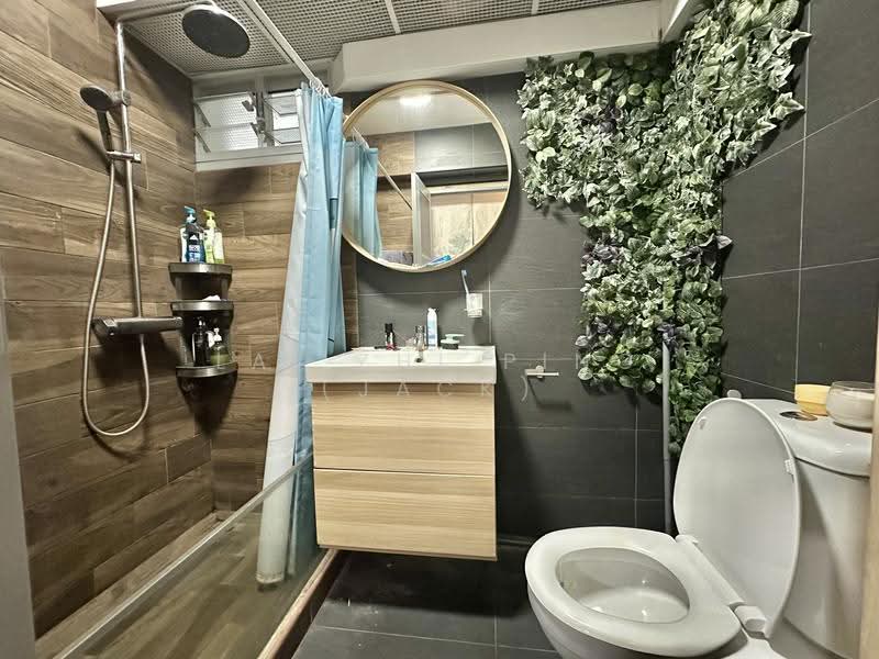 458 Yishun Avenue 11, 458 Yishun Avenue 11, Sembawang / Yishun, 3 Bedrooms, 1,001 sqft, HDB Flat For Sale, by Lai Zhi Ping (Jack), 500276666 - Bathroom - PropertyGuru.com.sg