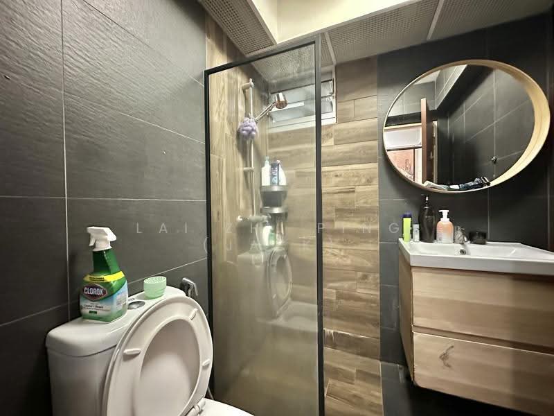 458 Yishun Avenue 11, 458 Yishun Avenue 11, Sembawang / Yishun, 3 Bedrooms, 1,001 sqft, HDB Flat For Sale, by Lai Zhi Ping (Jack), 500276666 - Bathroom - PropertyGuru.com.sg