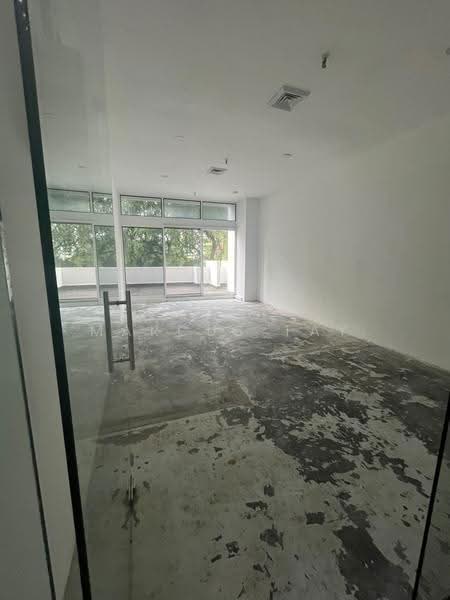 Far East Shopping Centre, 545 Orchard Road, Orchard / River Valley, 323 sqft, Mall Shop For Rent, by Marcus Tay, 500276681 - Interior - CommercialGuru.com.sg