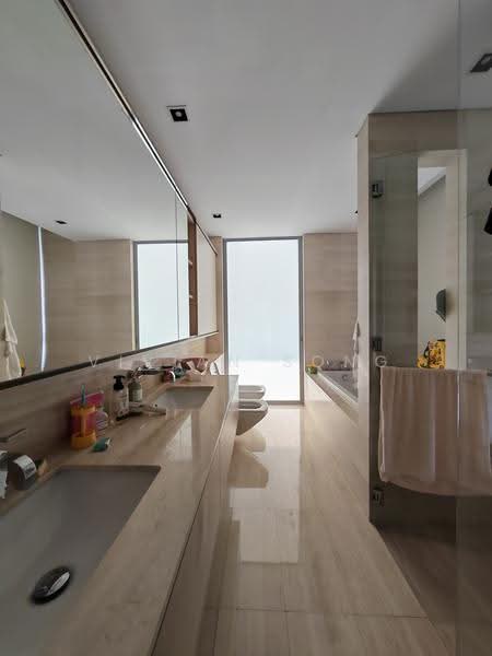 The Oliv @ Balmoral, 11C Balmoral Road, Tanglin / Holland / Bukit Timah, 4 Bedrooms, 3,337 sqft, Apartment For Sale, by Vivian Song, 500276739 - Bathroom - PropertyGuru.com.sg