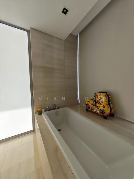 The Oliv @ Balmoral, 11C Balmoral Road, Tanglin / Holland / Bukit Timah, 4 Bedrooms, 3,337 sqft, Apartment For Sale, by Vivian Song, 500276739 - Bathroom - PropertyGuru.com.sg
