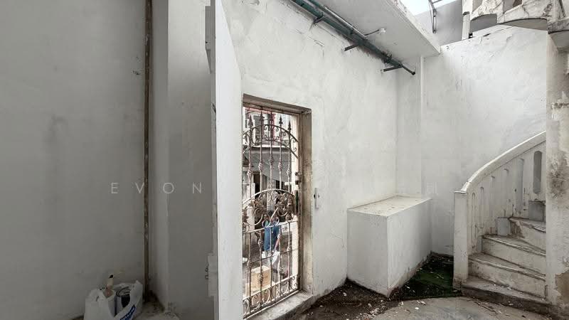 ✧ Tras Street Ground Floor Shophouse | Near MRT, Tras Street | Duxton Road | Peck Seah Street, Chinatown / Tanjong Pagar, 1,514 sqft, Shop / Shophouse For Rent, by Evon Tan 陈玉凤, 500276748 - Exterior - CommercialGuru.com.sg