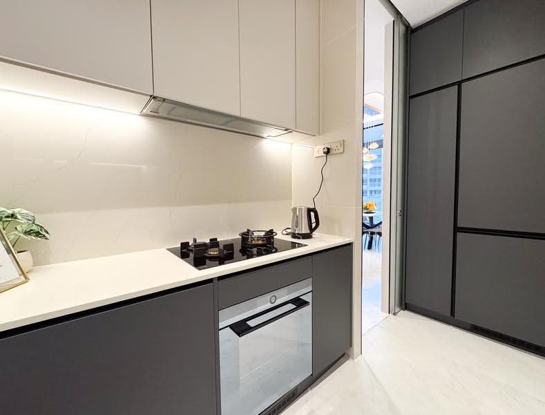 Cairnhill 16, 16 Cairnhill Rise, Orchard / River Valley, 3 Bedrooms, 1,055 sqft, Condominium For Sale, by Elonn Seah, 500276763 - Kitchen - PropertyGuru.com.sg