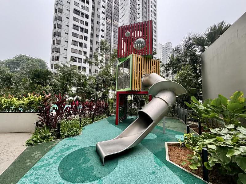 Coastline Residences, 9 Amber Road, East Coast / Marine Parade, 2 Bedrooms, 710 sqft, Condominium For Rent, by Wayne Chua, 500276772 - Playground - PropertyGuru.com.sg