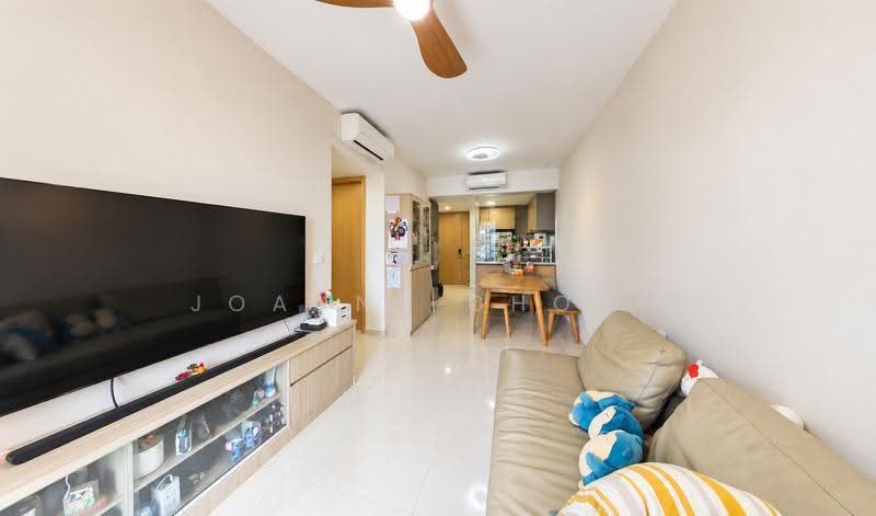 Midwood, 8 Hillview Rise, Dairy Farm / Bukit Panjang / Choa Chu Kang, 2 Bedrooms, 700 sqft, Condominium For Sale, by Joanne Chong, 500276777 - Living Room - PropertyGuru.com.sg