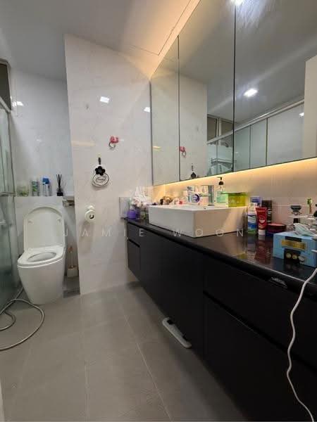 Seletar Springs Condominium, 100 Gerald Drive, Seletar / Yio Chu Kang, 2 Bedrooms, 1,270 sqft, Condominium For Sale, by Jamie Woon, 500276791 - Bathroom - PropertyGuru.com.sg
