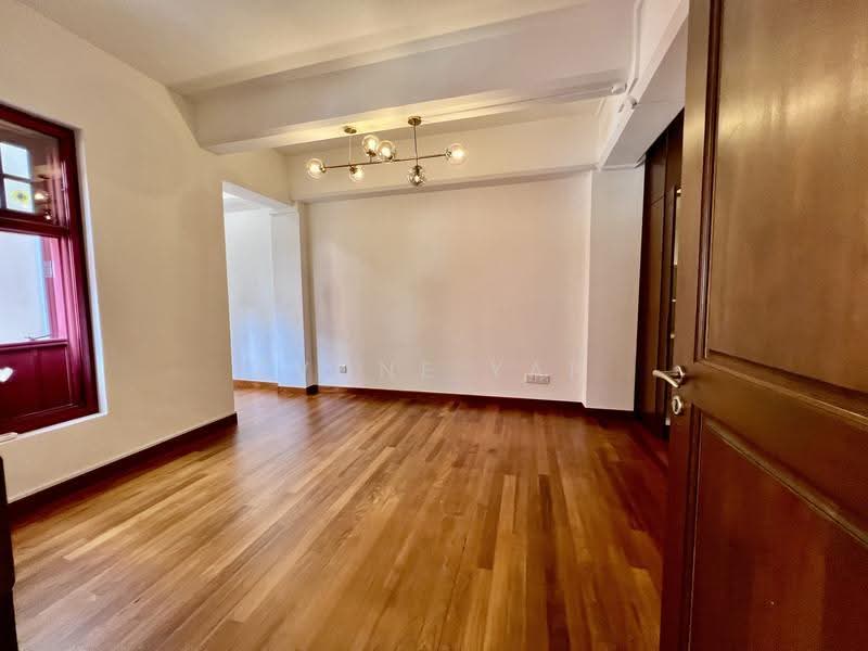Rare Chinatown Heritage Home -5 mins to MRT, Chinatown / Tanjong Pagar, 2 Bedrooms, 995 sqft, Apartment For Rent, by Evone Yap, 500276794 - Interior - PropertyGuru.com.sg