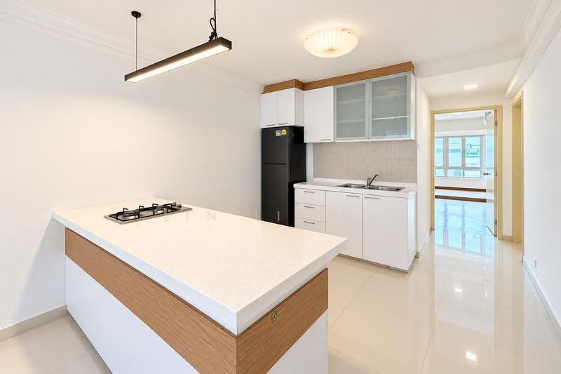 Centrepoint, 176A Orchard Road, Orchard / River Valley, 2 Bedrooms, 1,119 sqft, Apartment For Rent, by Lin Liling, 500276799 - Kitchen - PropertyGuru.com.sg