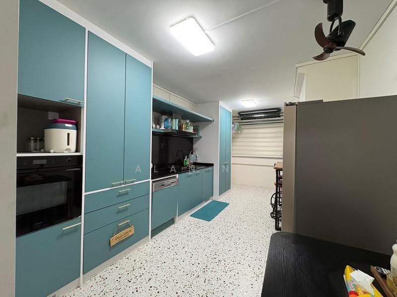 438 Tampines Street 43, 438 Tampines Street 43, Pasir Ris / Tampines, 2 Bedrooms, 797 sqft, HDB Flat For Rent, by Alan Ng, 500276815 - Kitchen - PropertyGuru.com.sg