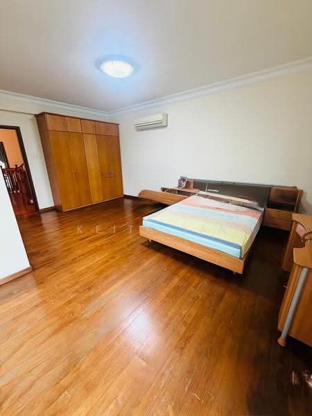 Serangoon Garden Estate, Cooling Close, Hougang / Punggol / Sengkang, 5 Bedrooms, 2,800 sqft, Semi-Detached House For Sale, by Keith Tan, 500276819 - Bedroom - PropertyGuru.com.sg