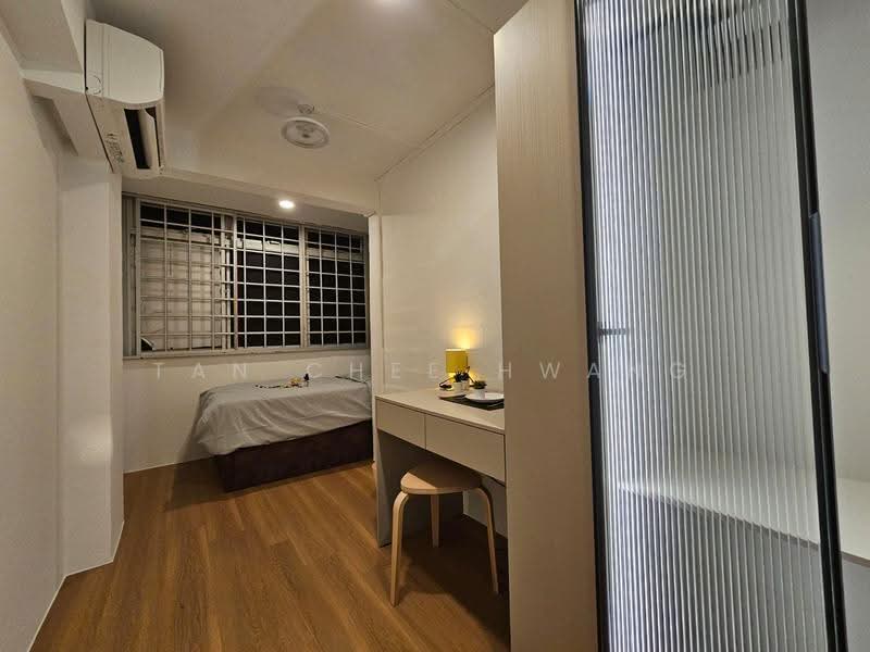 37 Jalan Rumah Tinggi, 37 Jalan Rumah Tinggi, Alexandra / Commonwealth, 3 Bedrooms, 700 sqft, HDB Flat For Rent, by Tan Chee Hwang, 500276845 - Bedroom - PropertyGuru.com.sg