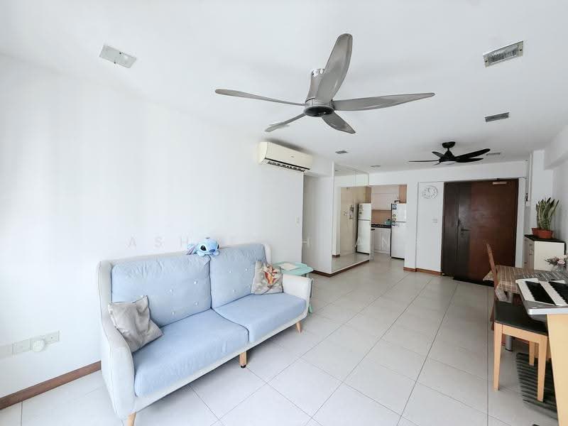 303C Punggol Central, 303C Punggol Central, Hougang / Punggol / Sengkang, 3 Bedrooms, 1,001 sqft, HDB Flat For Sale, by Ashley Huang, 500276855 - Living Room - PropertyGuru.com.sg