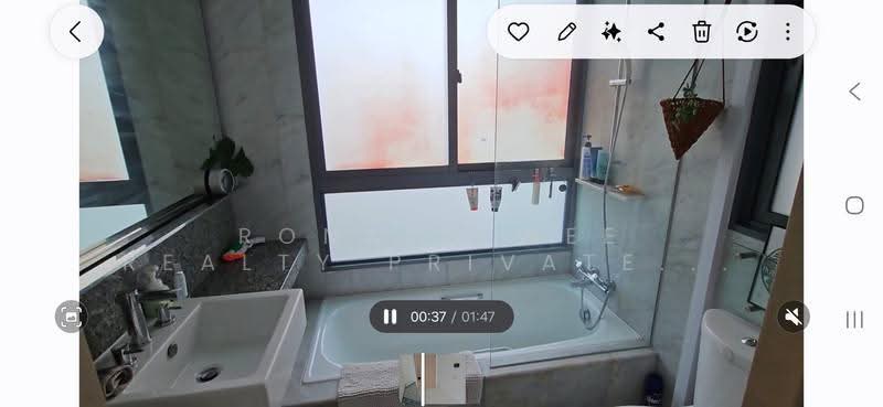 Rivergate, 99 Robertson Quay, Orchard / River Valley, 2 Bedrooms, 1,023 sqft, Condominium For Rent, by RONALD, 500276857 - Bathroom - PropertyGuru.com.sg
