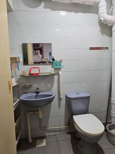 333 Sembawang Close, 333 Sembawang Close, Sembawang / Yishun, Room Rental, 150 sqft, HDB Flat For Rent, by Wayne Ong, 500276858 - Bathroom - PropertyGuru.com.sg