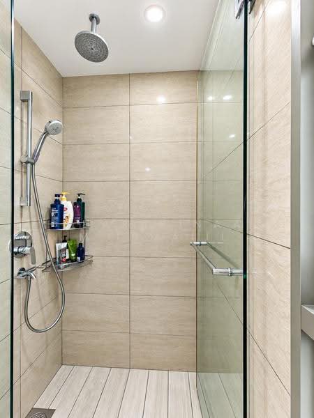 Ripple Bay, 10 Pasir Ris Link, Pasir Ris / Tampines, 4 Bedrooms, 1,238 sqft, Condominium For Sale, by Sharrbinaa M Ismaiil, 500276868 - Master Bathroom - PropertyGuru.com.sg