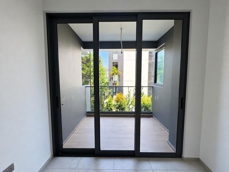 Orchard Sophia, 128 Sophia Road, Orchard / River Valley, 1 Bedroom, 474 sqft, Condominium For Rent, by Jeremy Toh, 500276882 - Balcony - PropertyGuru.com.sg