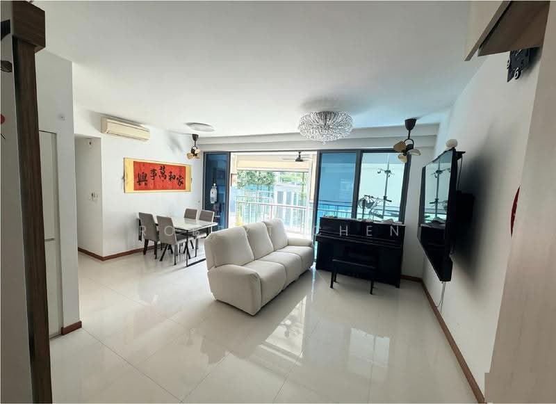 The Canopy, 85 Yishun Avenue 11, Sembawang / Yishun, 4 Bedrooms, 1,292 sqft, Condominium For Sale, by Robert Chen, 500276895 - Living Room - PropertyGuru.com.sg