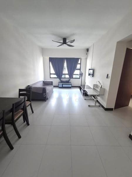 258A Punggol Field, 258A Punggol Field, Hougang / Punggol / Sengkang, Room Rental, 120 sqft, HDB Flat For Rent, by Steven Choo, 500276909 - Living Room - PropertyGuru.com.sg