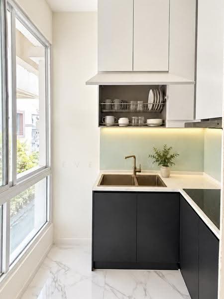 Palmwoods, 452 Upper Changi Road, Bedok / Upper East Coast, 3 Bedrooms, 1,033 sqft, Condominium For Sale, by Eve Liew, 500276913 - Kitchen - PropertyGuru.com.sg